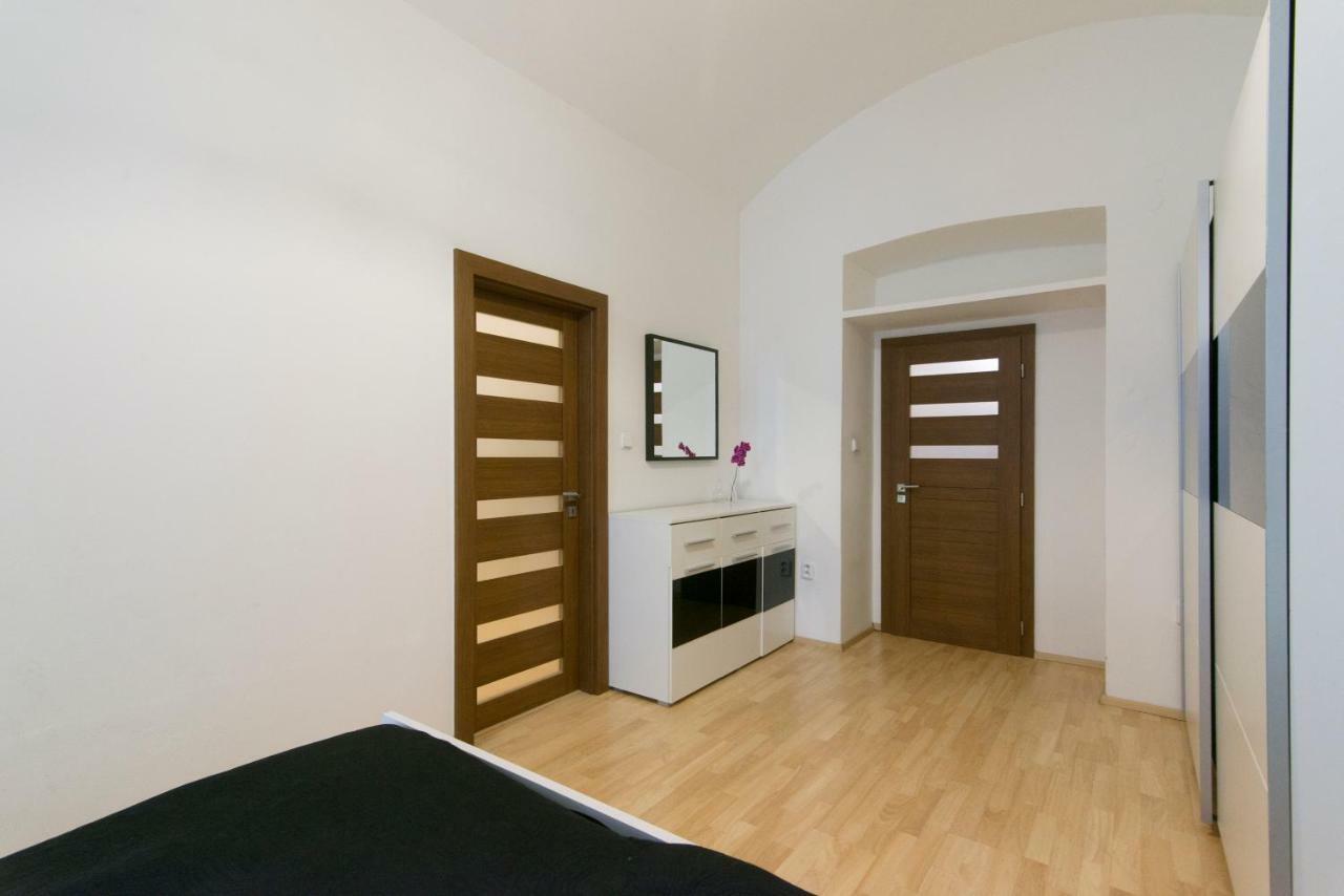 براغ Spacious Apartment Near Wenceslas Square المظهر الخارجي الصورة